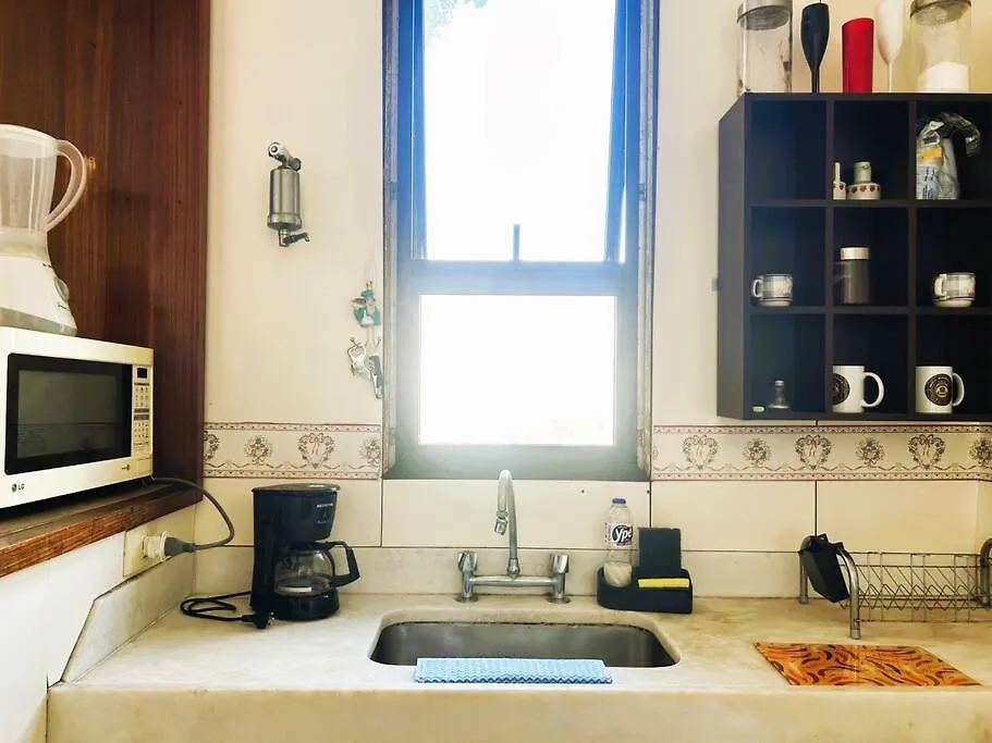 Apartamento com Estrutura de Hotel em Copacabana-1