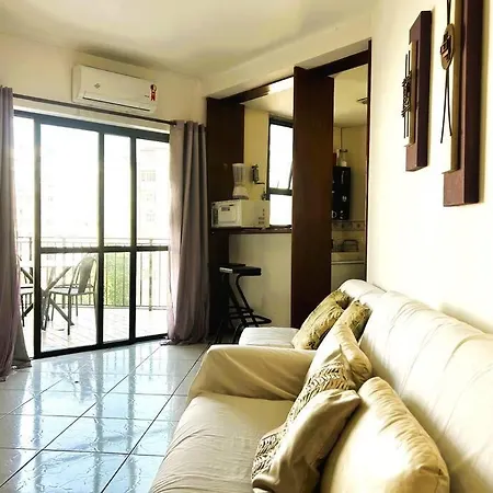 Apartamento com Estrutura de Hotel em Copacabana-3